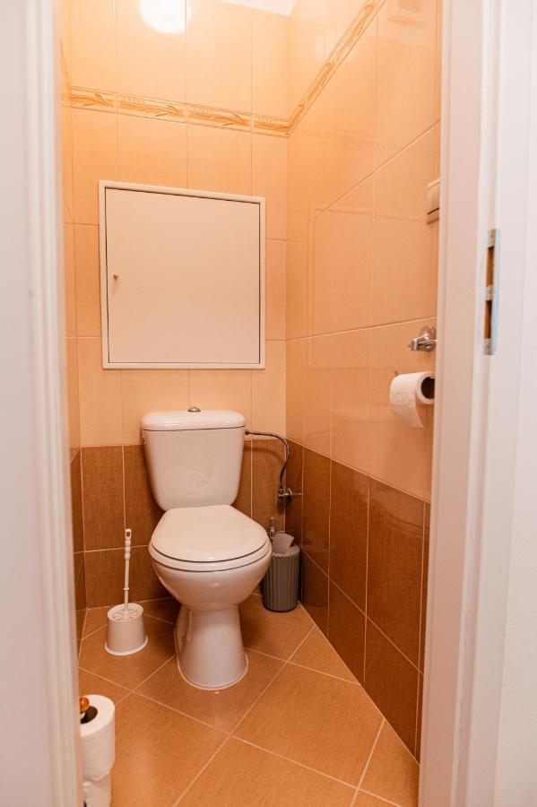 Room 1 Km From Center Bratislava Ngoại thất bức ảnh